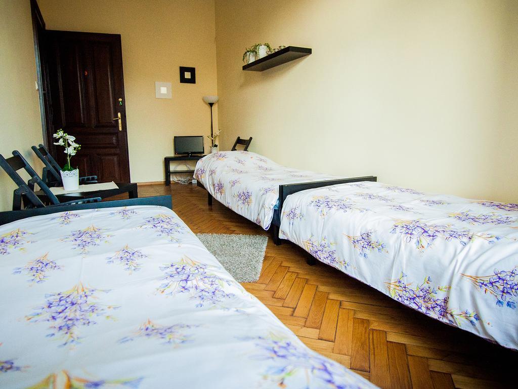 Sleep Time Hostel Бельско-Бяла Номер фото