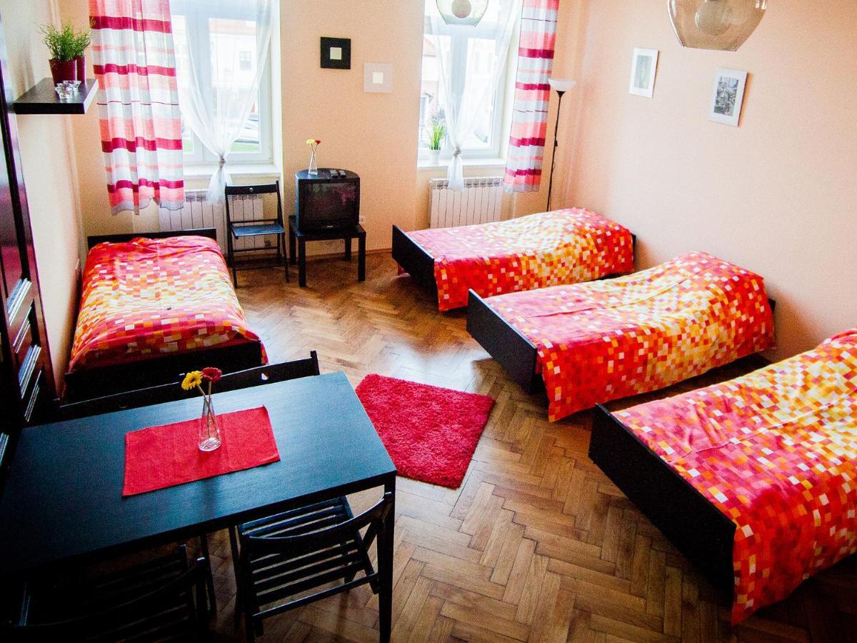 Sleep Time Hostel Бельско-Бяла Номер фото